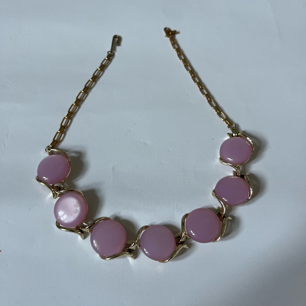Elegant Pink and Gold Necklace